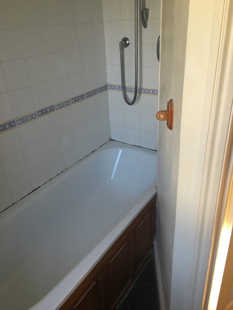 bathroom:renovation:torquay:3